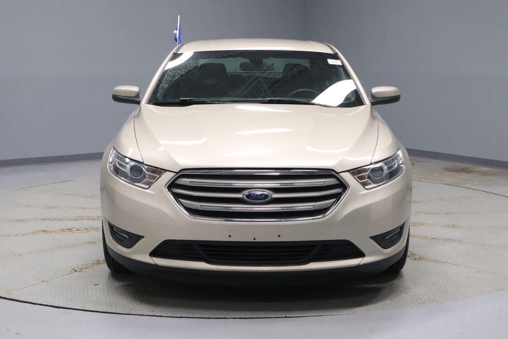 2018 Ford Taurus SEL