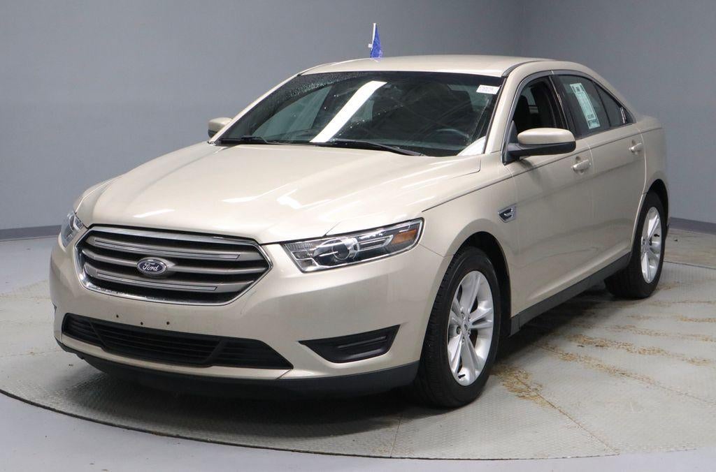2018 Ford Taurus SEL