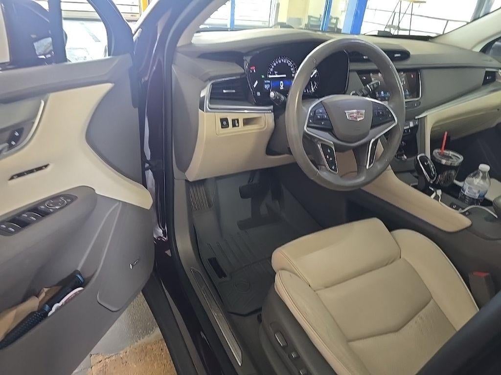 2017 Cadillac XT5 Luxury AWD