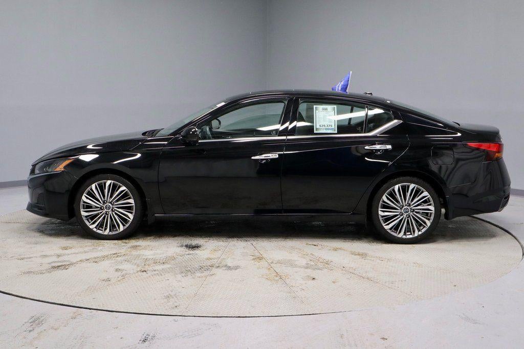 2025 Nissan Altima SL