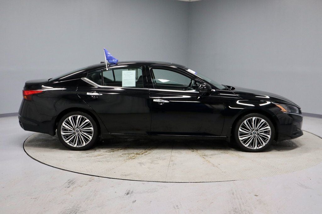 2025 Nissan Altima SL