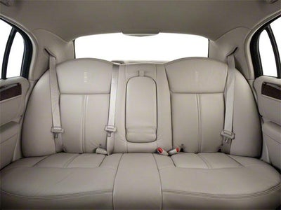 2011 Lincoln Town Car Signature Limited