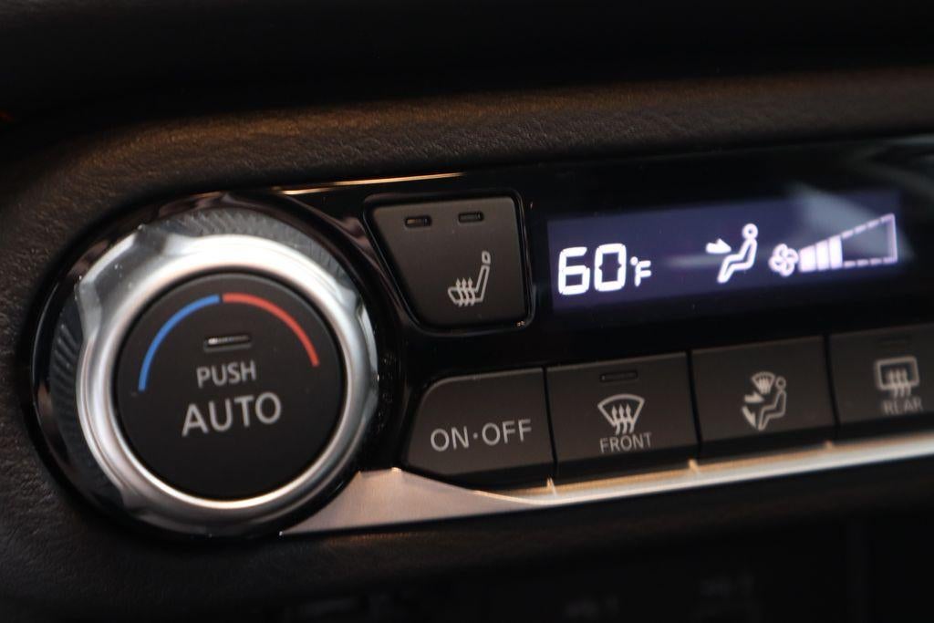 2024 Nissan Versa SR