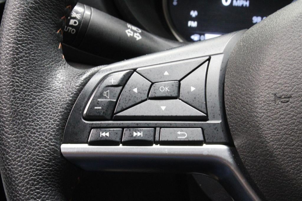 2024 Nissan Versa SR