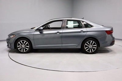 2025 Volkswagen Jetta SE