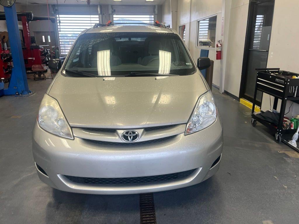 2009 Toyota Sienna CE
