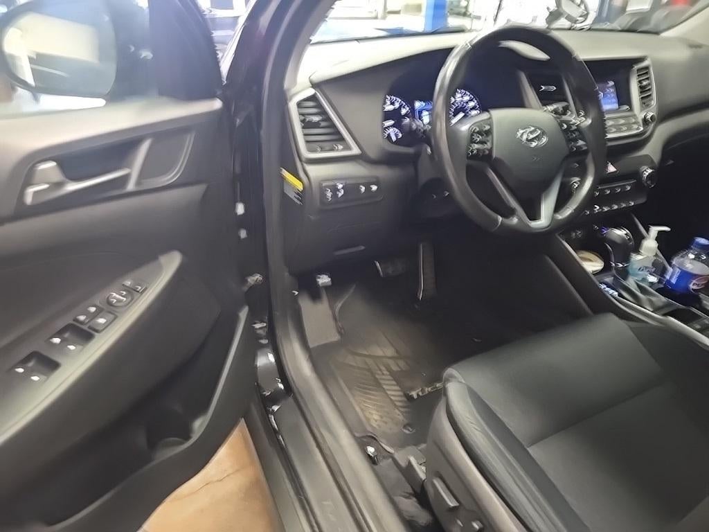 2017 Hyundai TUCSON Night