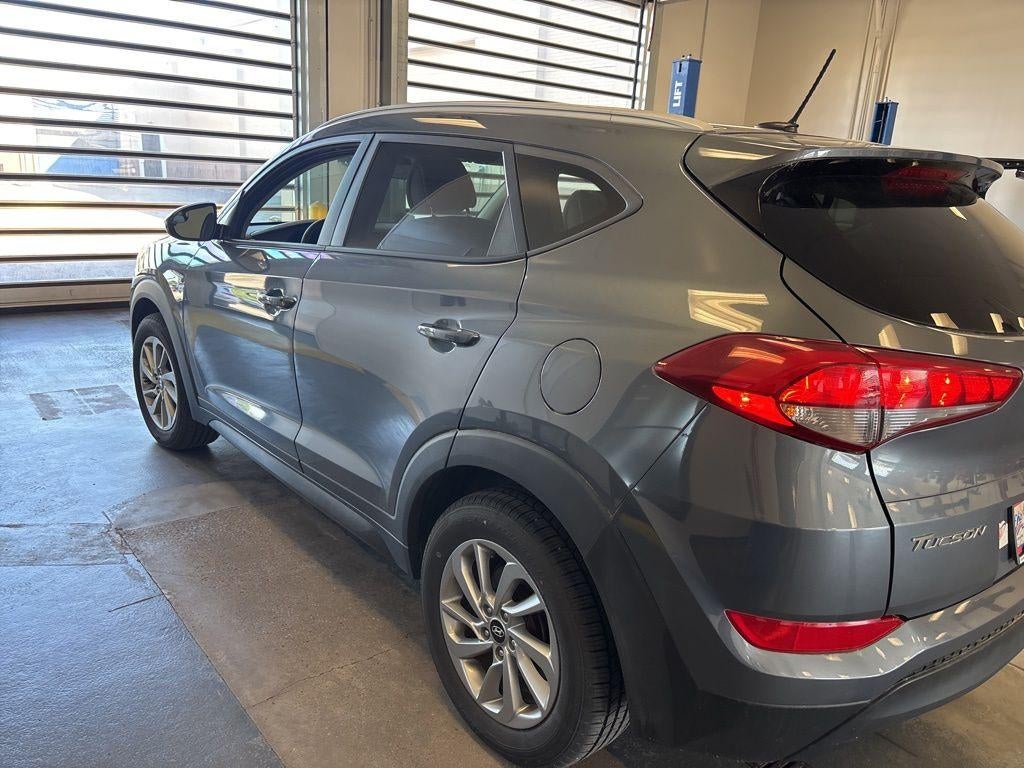 2016 Hyundai TUCSON SE