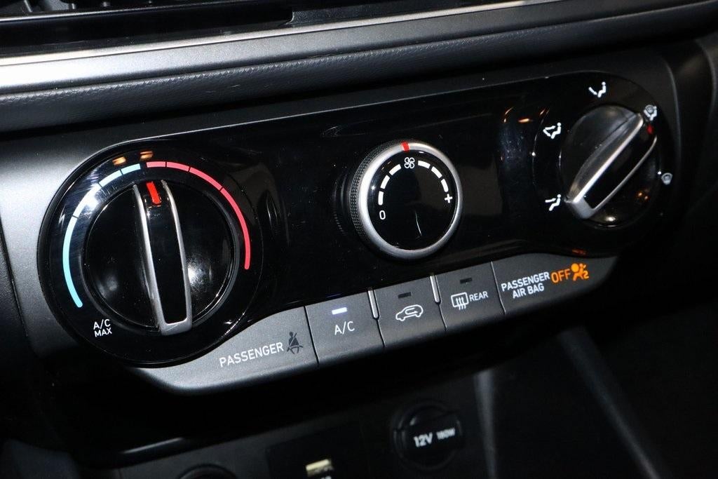 2022 Hyundai KONA SE