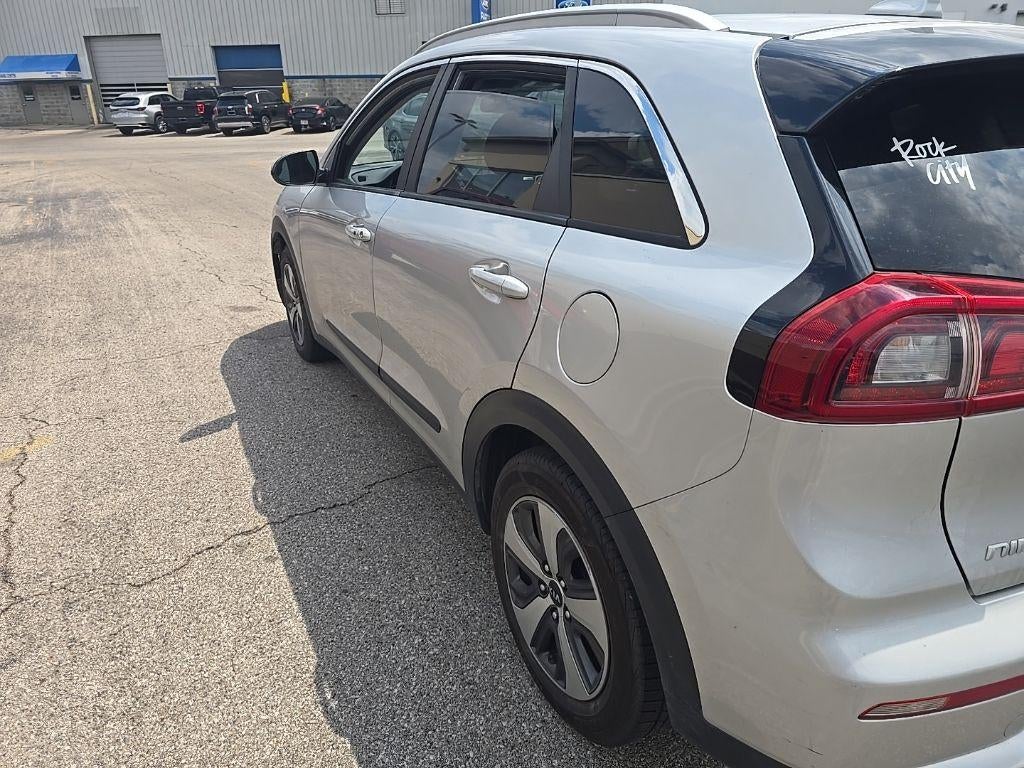 2017 Kia Niro LX