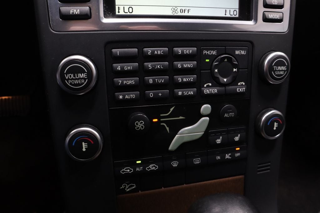 2010 Volvo XC70 3.2L