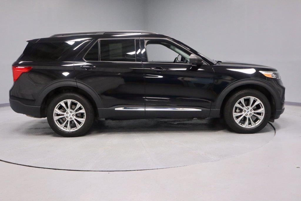 2023 Ford Explorer XLT 4WD