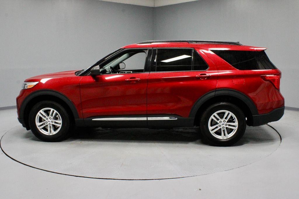 2023 Ford Explorer XLT 4WD
