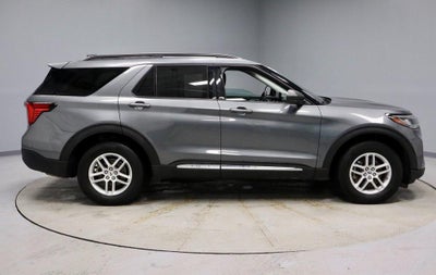 2025 Ford Explorer Active 4WD
