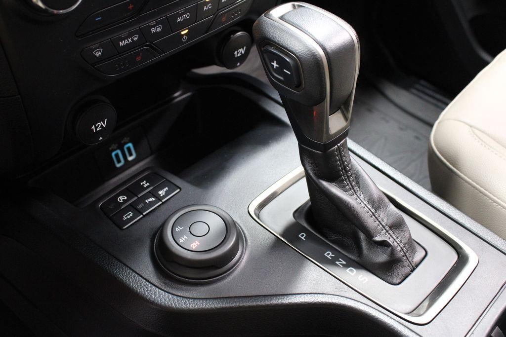 2022 Ford Ranger LARIAT 4WD SuperCrew 5' Box