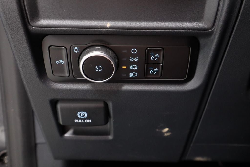 2023 Ford F-150 XL 4WD SuperCrew 5.5' Box