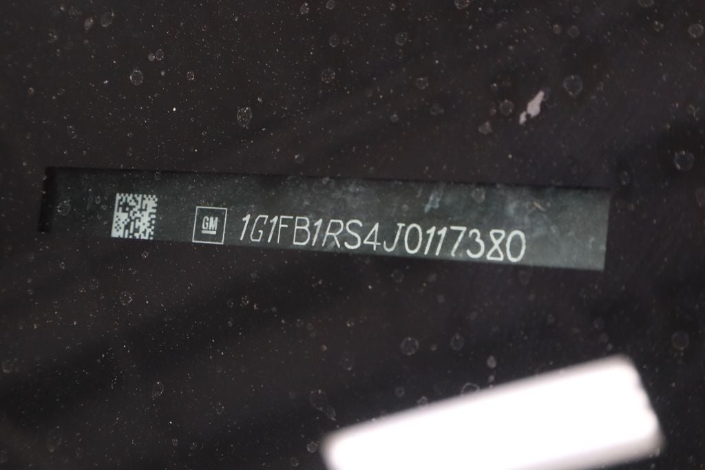 2018 Chevrolet Camaro 2dr Coupe 1LT