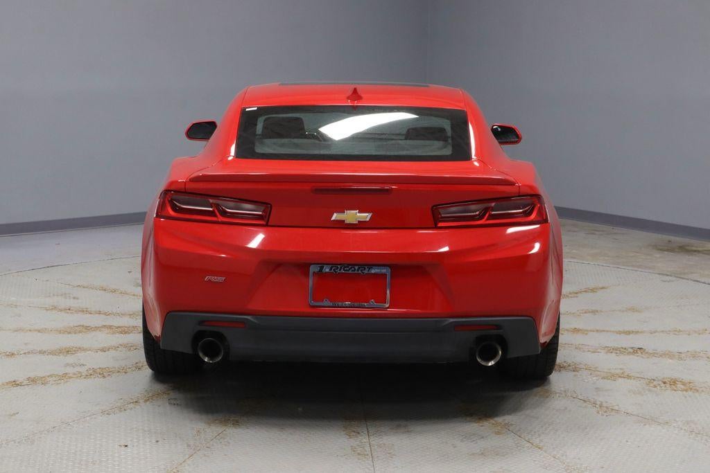 2018 Chevrolet Camaro 2dr Coupe 1LT