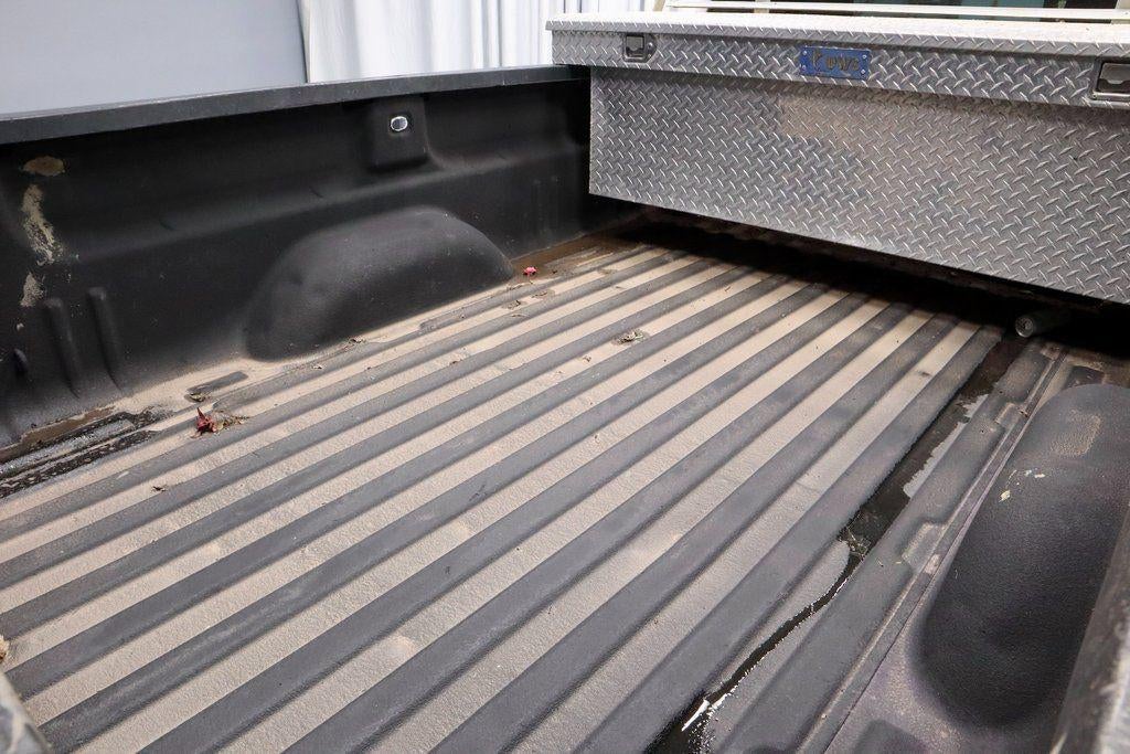 2017 Chevrolet Silverado 1500 Regular Cab Long Box 4-Wheel Drive WT