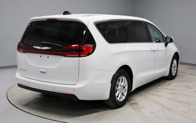 2023 Chrysler Pacifica Touring L FWD