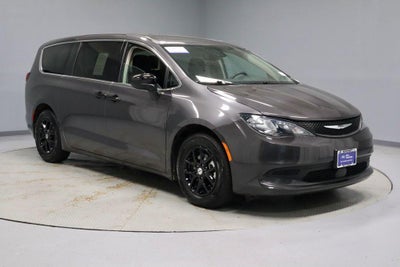 2023 Chrysler Voyager LX FWD