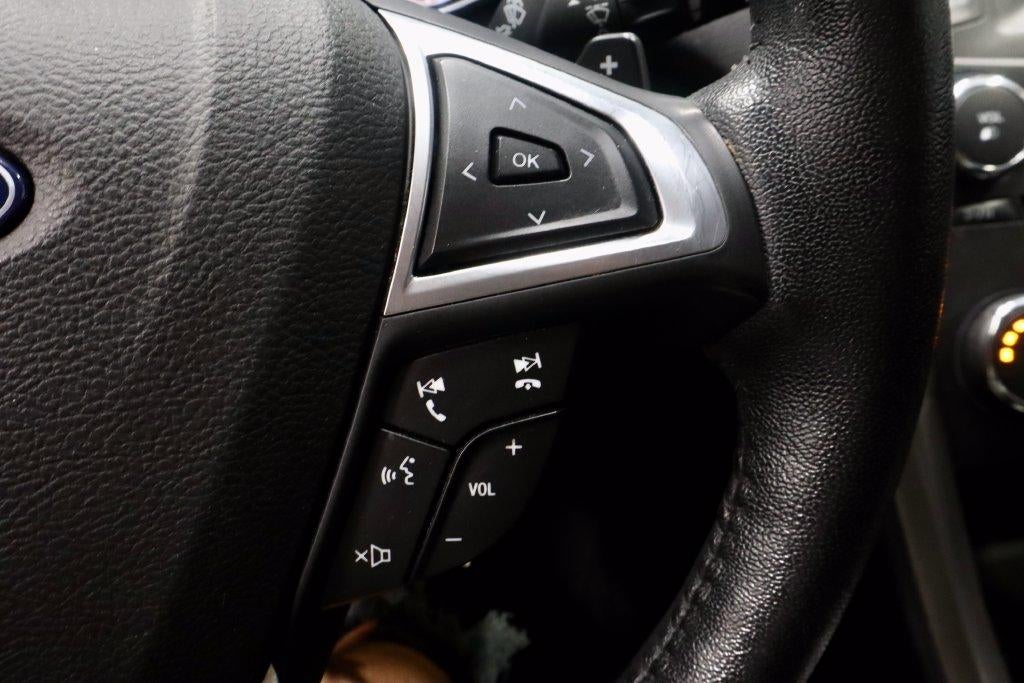 2018 Ford Fusion SE FWD