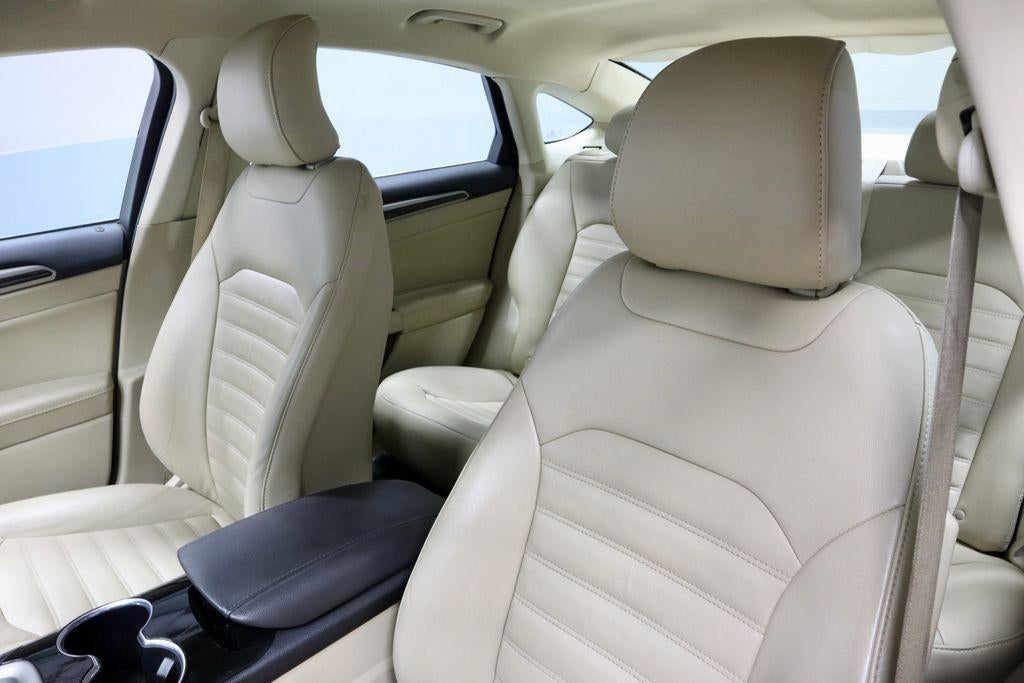 2016 Ford Fusion 4dr Sdn SE FWD