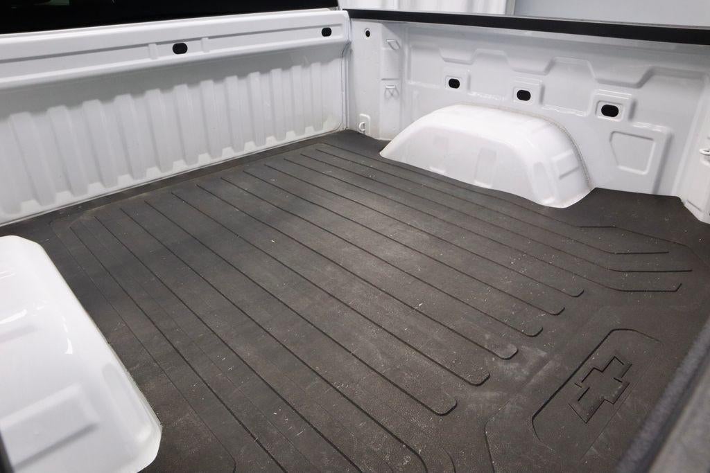 2023 Chevrolet Silverado 1500 Crew Cab Short Box 4-Wheel Drive LT 2FL