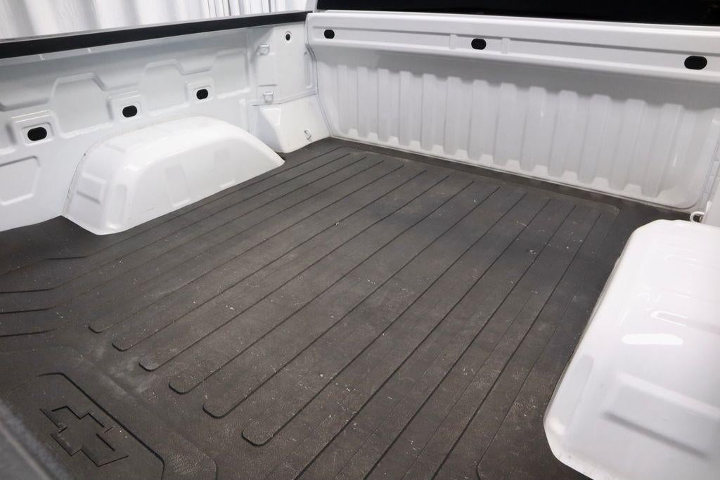 2023 Chevrolet Silverado 1500 Crew Cab Short Box 4-Wheel Drive LT 2FL