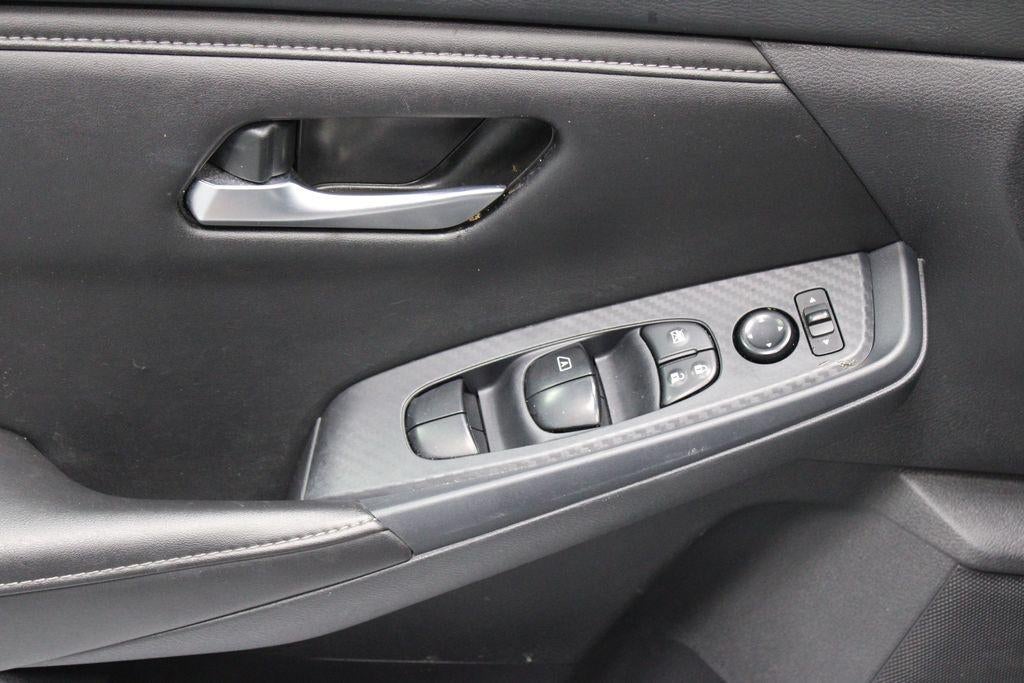 2024 Nissan Sentra SV CVT