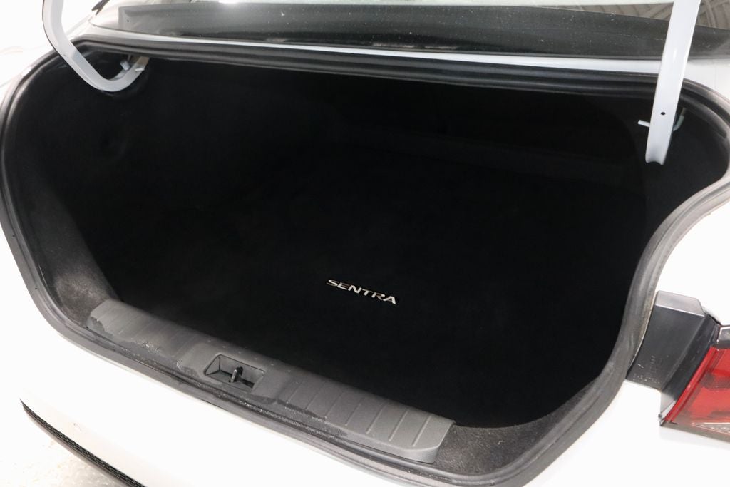 2023 Nissan Sentra SR CVT