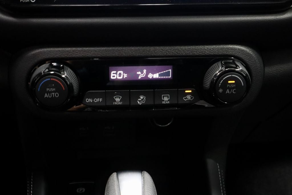 2024 Nissan Kicks SR FWD
