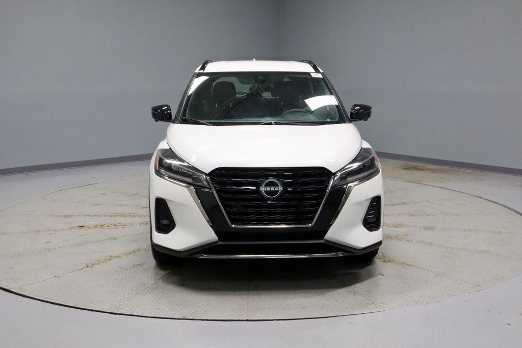 2024 Nissan Kicks SR FWD