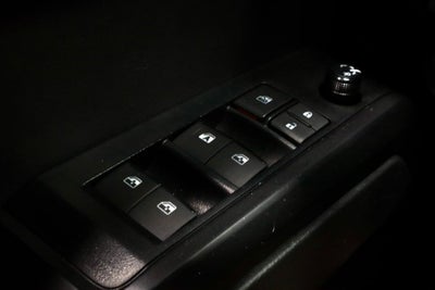 2023 Toyota Tacoma 4WD 4WD SR Double Cab 5' Bed V6 AT (GS)