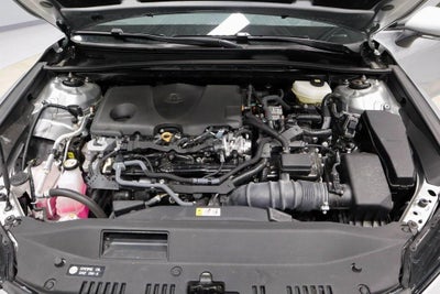 2025 Toyota Camry LE (SE)