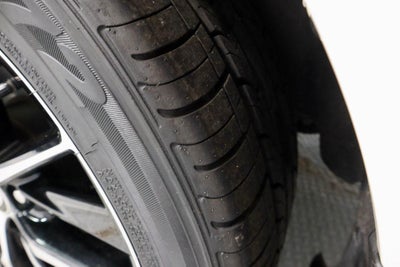 2022 Toyota Camry SE Auto (SE)