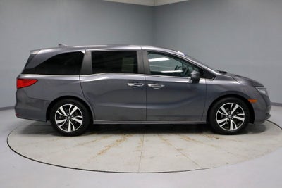 2024 Honda Odyssey Touring Auto
