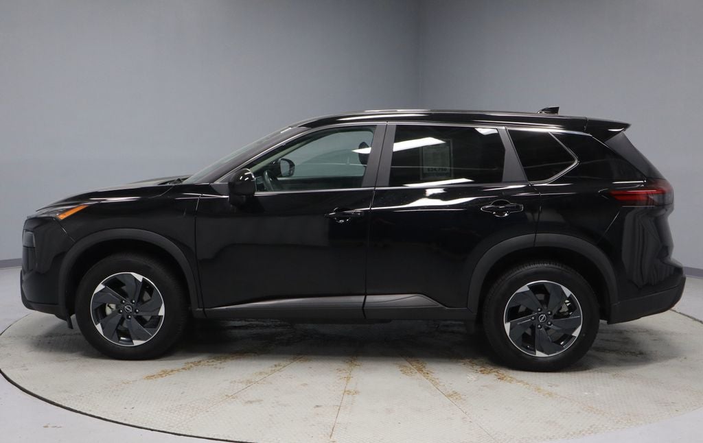 2025 Nissan Rogue AWD SV