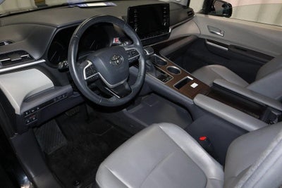 2022 Toyota Sienna XLE AWD 7-Passenger (Natl)