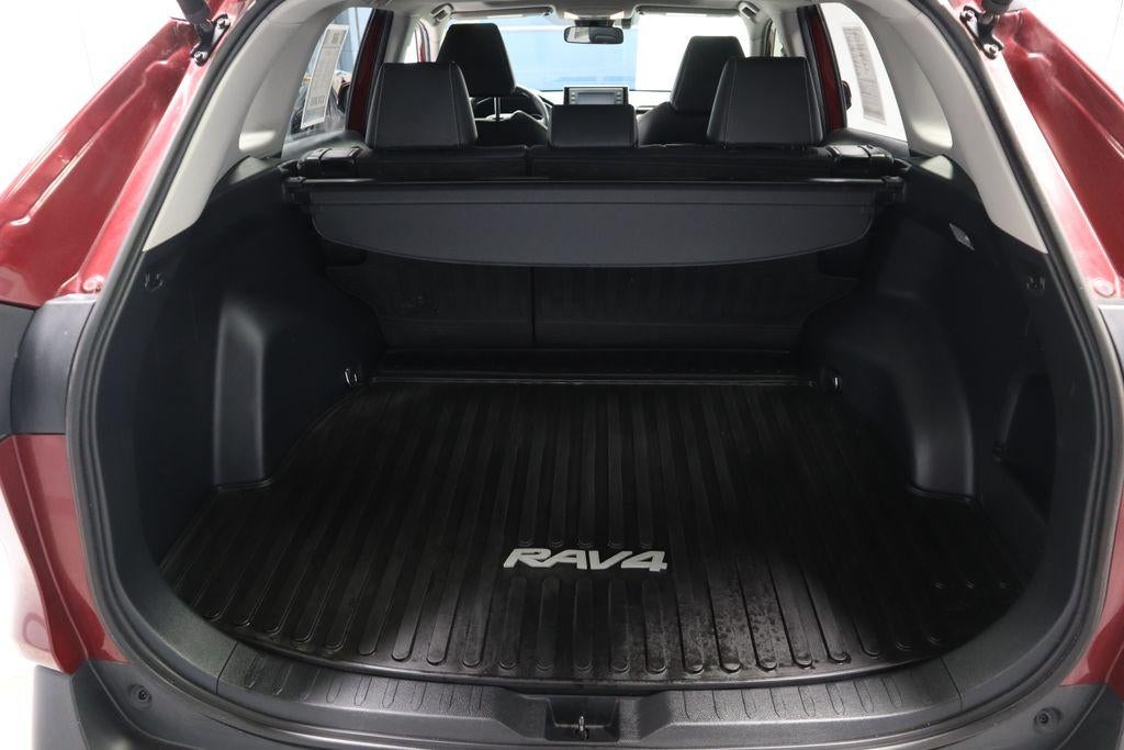 2019 Toyota RAV4 XLE Premium AWD (Natl)