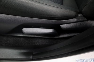 2019 Toyota RAV4 LE AWD (Natl)