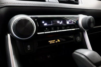 2019 Toyota RAV4 LE AWD (Natl)