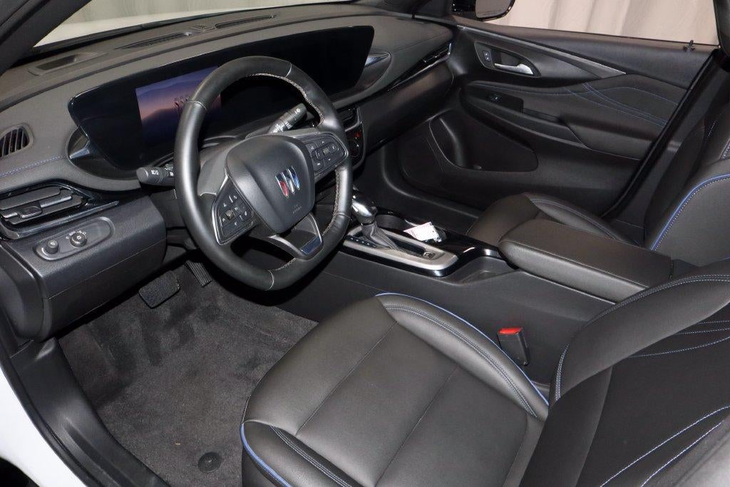 2025 Buick Envista FWD 4dr Sport Touring