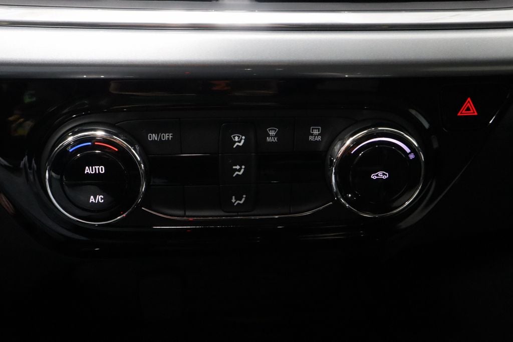 2024 Chevrolet Trax FWD 4dr LT