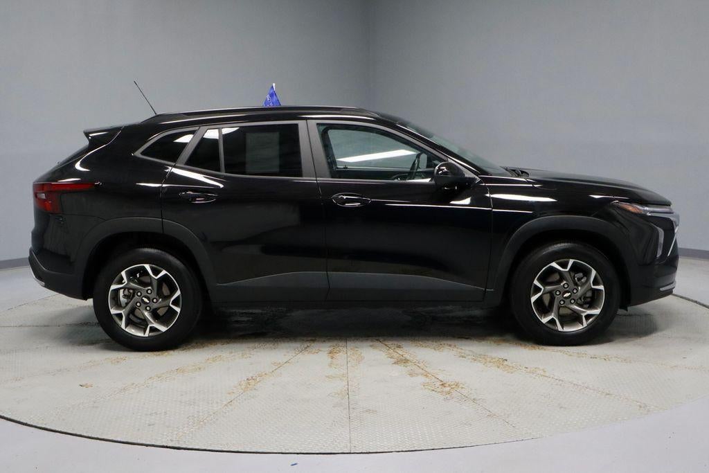 2025 Chevrolet Trax FWD 4dr LT