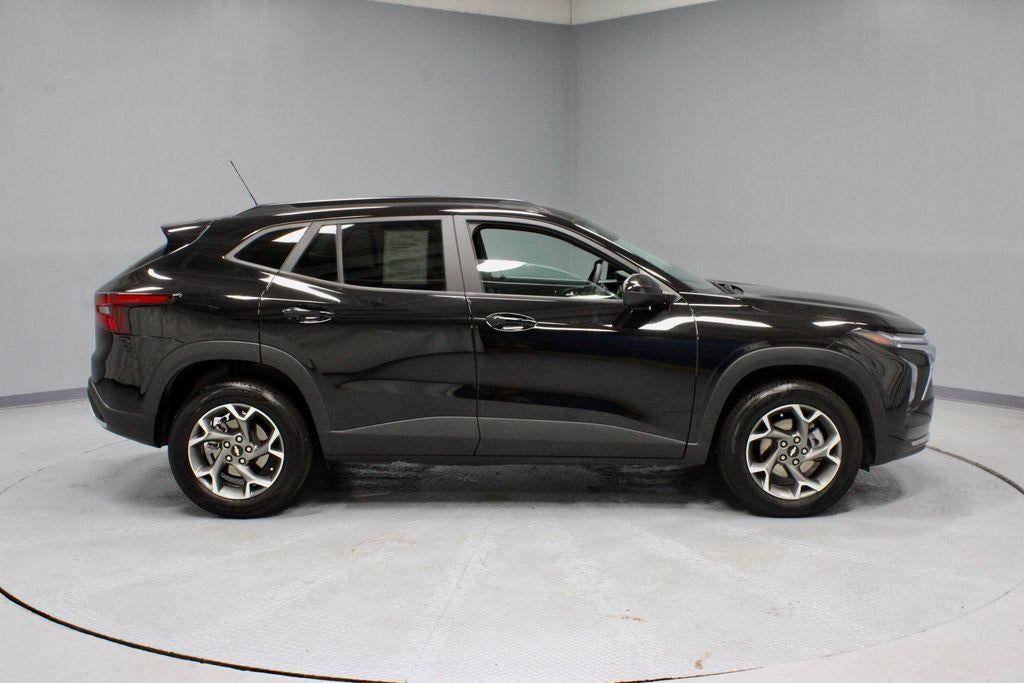 2025 Chevrolet Trax FWD 4dr LT