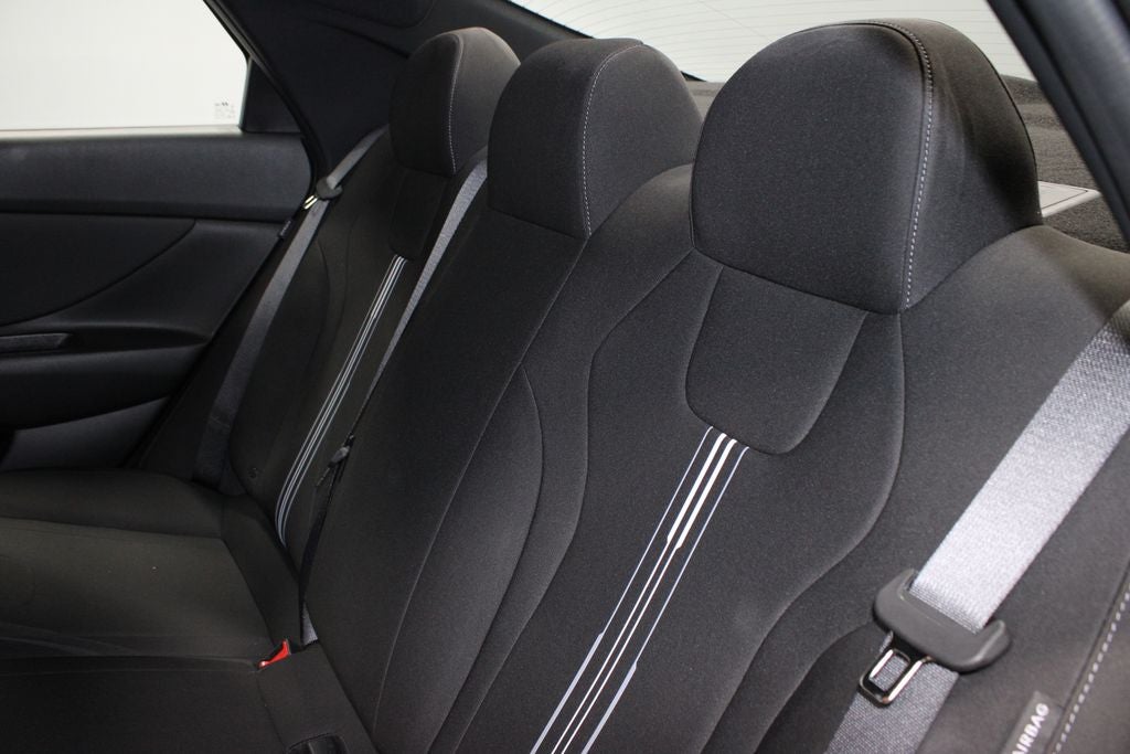 2025 Hyundai ELANTRA SEL Sport IVT