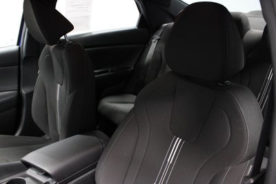 2025 Hyundai ELANTRA SEL Sport IVT