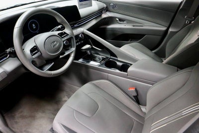2025 Hyundai ELANTRA SEL Convenience IVT