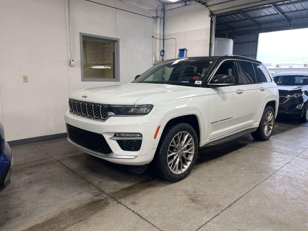 2023 Jeep Grand Cherokee Summit